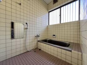 ●桑名市多度町古野字黒岩　中古一戸建て