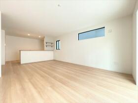 Ricca名古屋市西区こも原町1期　全3棟　2号棟　新築一戸建て