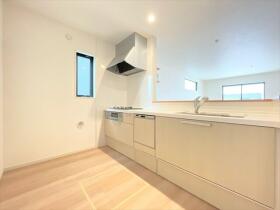 Ricca名古屋市西区こも原町1期　全3棟　2号棟　新築一戸建て