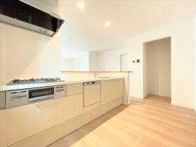 Ricca名古屋市西区こも原町1期　全3棟　2号棟　新築一戸建て