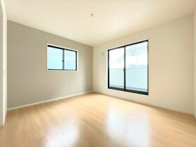 Ricca名古屋市西区こも原町1期　全3棟　2号棟　新築一戸建て