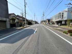 ●四日市市青葉町　建築条件なし土地