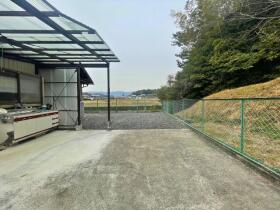 ●いなべ市員弁町東一色字丁田浦　中古一戸建て