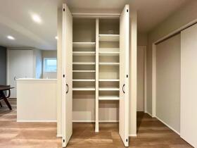 桑名市松ノ木5丁目　西棟　新築一戸建て