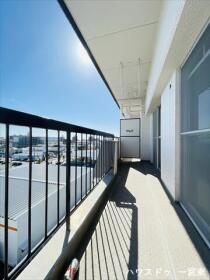 中島コーポラス