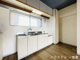 中島コーポラス