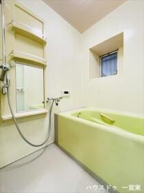 中島コーポラス