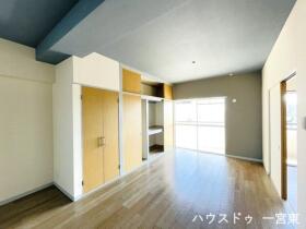 中島コーポラス