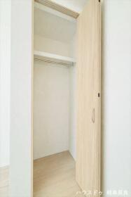 プレサンスアージュ岐阜羽衣町　全1棟　新築一戸建て