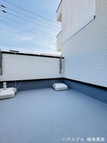プレサンスアージュ岐阜羽衣町　全1棟　新築一戸建て