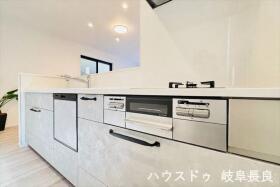 プレサンスアージュ岐阜羽衣町　全1棟　新築一戸建て