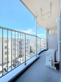 港楽ハイツ１号館