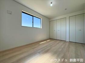 クレイドルガーデン鈴鹿市長太新町第4　1号棟　新築一戸建て