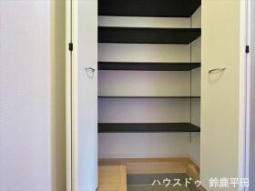 クレイドルガーデン鈴鹿市長太新町第4　1号棟　新築一戸建て
