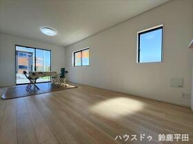 クレイドルガーデン鈴鹿市長太新町第4　1号棟　新築一戸建て
