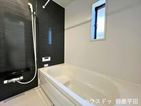 クレイドルガーデン鈴鹿市長太新町第4　1号棟　新築一戸建て