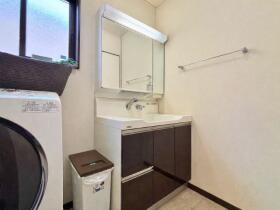 ●四日市市山城町　中古一戸建て