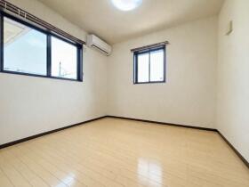 ●四日市市山城町　中古一戸建て