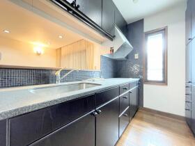 ●名古屋市緑区鳴海町字薬師山　中古一戸建て