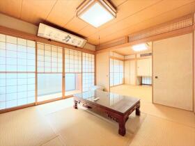 ●名古屋市緑区鳴海町字薬師山　中古一戸建て