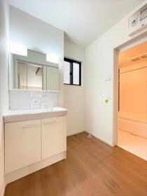 Terrechez名古屋市中川区供米田1-1　全7棟　3号棟　新築一戸建て