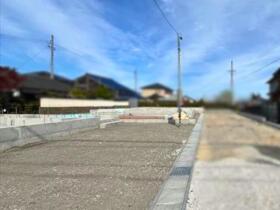 クレイドルガーデン菰野町菰野第13　全3棟　2号棟　新築一戸建て