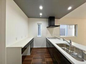 タマタウンあかつき台　全2棟　1号棟　新築一戸建て