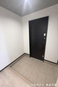 ●大治町三本木屋形　中古一戸建て