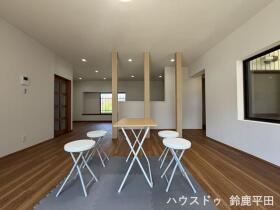 鈴鹿市岸岡町　中古一戸建て