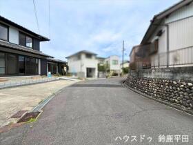 鈴鹿市岸岡町　中古一戸建て