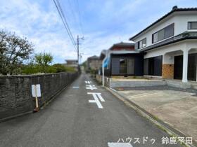 鈴鹿市自由ヶ丘2丁目　中古一戸建て