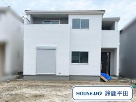 Livele Garden S鈴鹿市岡田第4　全3棟　2号棟　新築一戸建て