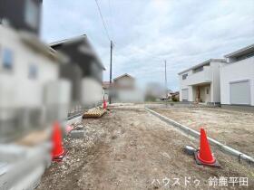 Livele Garden S鈴鹿市岡田第4　全3棟　2号棟　新築一戸建て