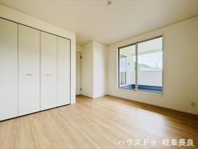 クレイドルガーデン岐阜市日野南第3　全2棟　2号棟　新築一戸建て