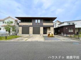 鈴鹿市道伯町　中古一戸建て