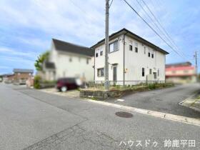 鈴鹿市竹野2丁目　中古一戸建て