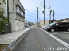 鈴鹿市自由ヶ丘1丁目　中古一戸建て