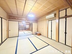 ●愛西市善太新田町十割上　中古一戸建て