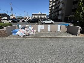 ラドーニ南区南野風の館