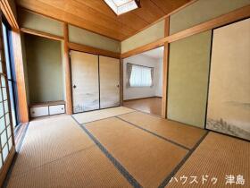 ※●津島市唐臼町西島　中古一戸建て