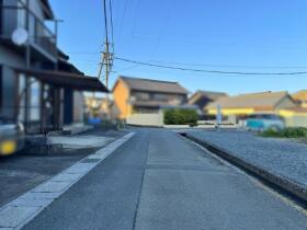 ●桑名市大字小泉字里　中古一戸建て