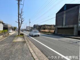 ●四日市市青葉町　建築条件なし土地