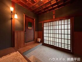 ●鈴鹿市若松北2丁目　中古一戸建て