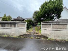 ●鈴鹿市若松北2丁目　中古一戸建て