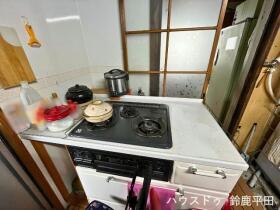 ●鈴鹿市若松北2丁目　中古一戸建て