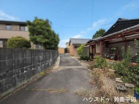 鈴鹿市国分町　建築条件なし土地