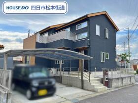 ●鈴鹿市道伯2丁目　中古一戸建て
