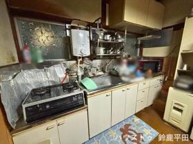 ●四日市市小杉町　中古一戸建て