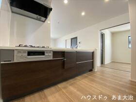 □リーブルガーデンあま市新居屋久渕郷　全4棟　2号棟　新築一戸建て