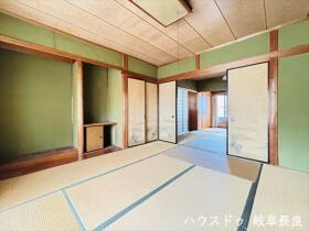 ●岐阜市末広町　中古一戸建て